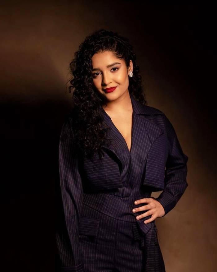 ritika singh_teluguvox 2